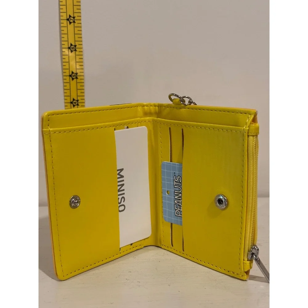 Peanuts Charlie Brown Miniso Wallet Kids Yellow Bifold Keychain New Great Gift!